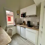 L'apparte Saint Michel - T1bis - Metro - Tram Apartment