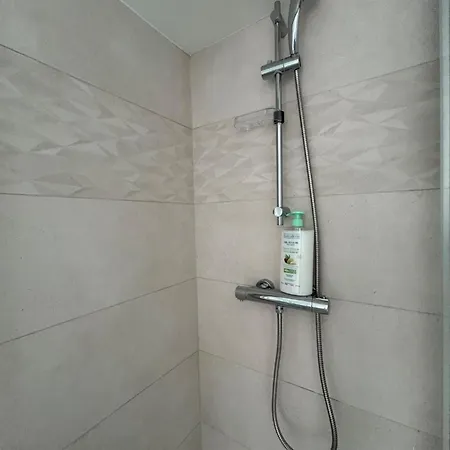 L'apparte Saint Michel - T1bis - Metro - Tram Apartment