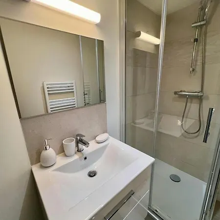 Apartment L'apparte Saint Michel - T1bis - Metro - Tram *