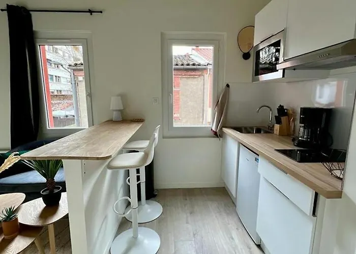 L'apparte Saint Michel - T1bis - Metro - Tram Apartment